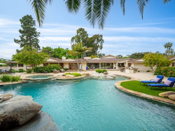 EXPERIENCE RELAXED LUXURY IN THE COVENANT OF RANCHO SANTA FE (4)